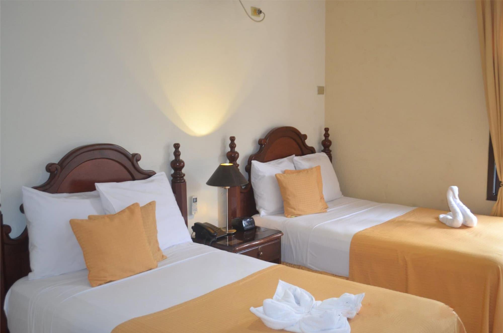 Hotel Villa Florencia Zona Rosa Сан-Сальвадор Экстерьер фото